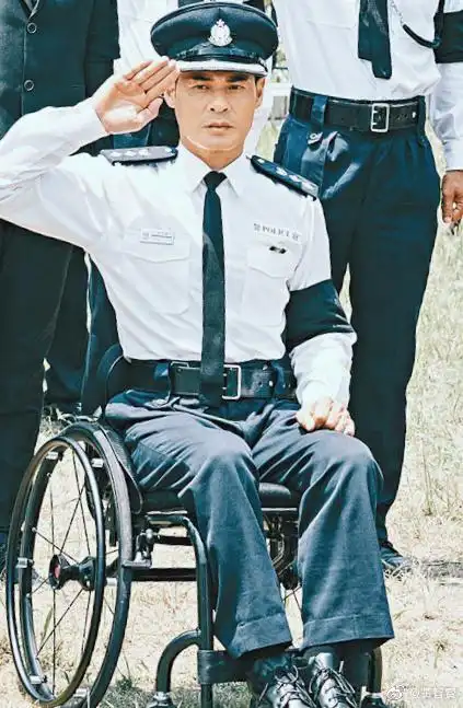 给马特致敬#电视剧铁探##程宇森##黄智. 来自黄智贤 - 微博