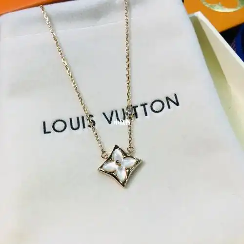 lv菱形圆形项链
