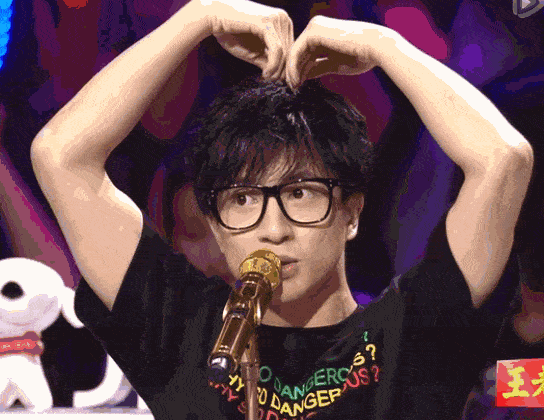 薛之谦怒摔话筒:万分情商,不如一分天真.