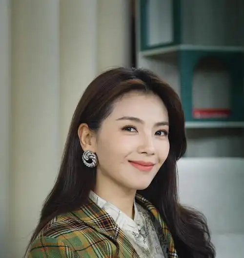 如何评价刘涛的颜值?_感觉_眼睛_眉骨