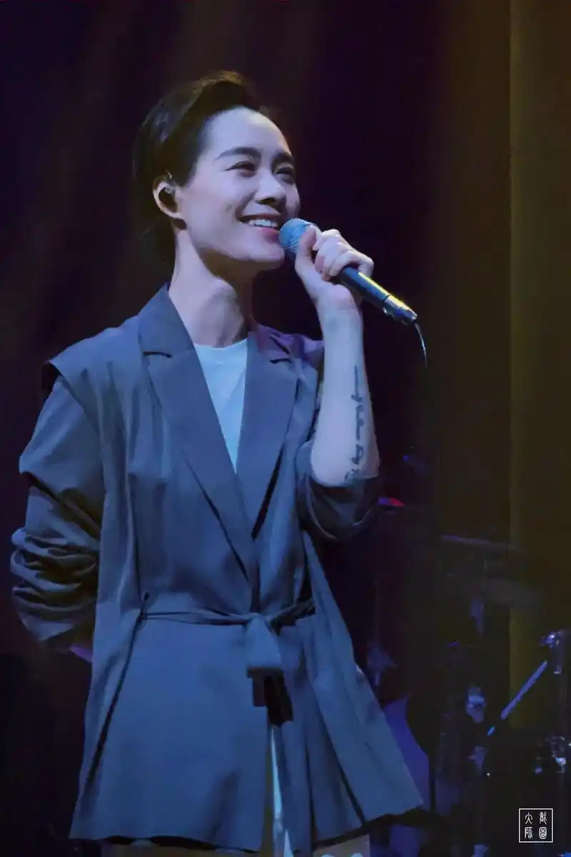 余超颖 #致敬了不起的她 ### - 抖音