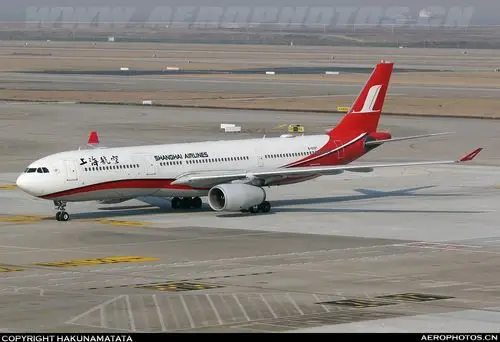 airbus a330-300- 航空摄影图库(www.aerophotos.com)