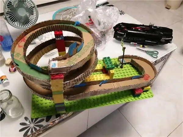 我们都是小小工程师树德小学三年级学子玩转过山车