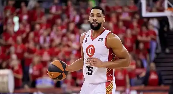 广厦男篮烧钱!大合同追求奥卡福回归 后者直言会做出最好的选择|萨林