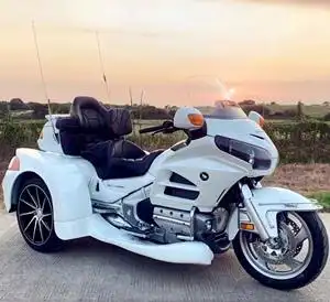 进口本田金翼gl1800正三轮豪华巡航旅行大踏板重机车大排量摩托车