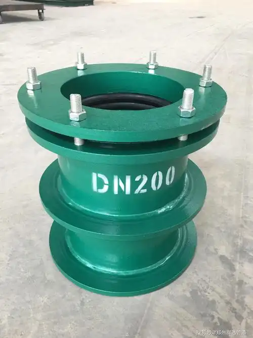 与水池连接时,给水泵的进水管的套管),就要用到02s404b型柔性防水套管