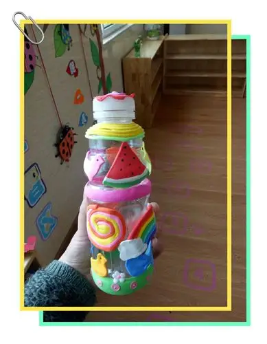 孟子小学附属幼儿园 中班 《创意花瓶》手工活动