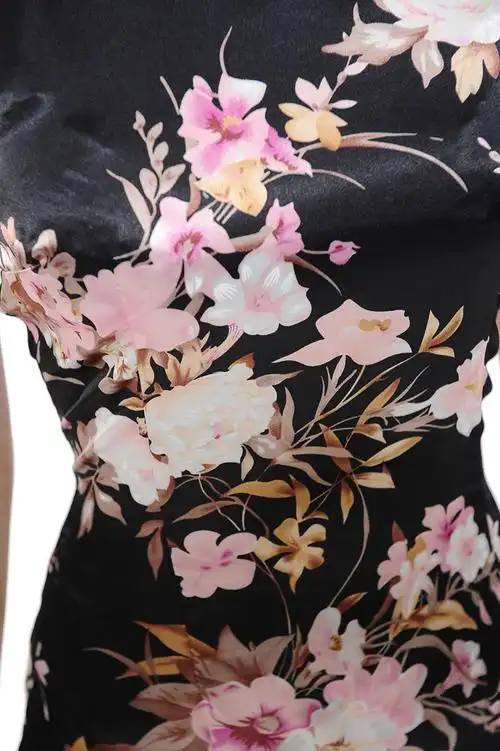 2011新款黑点桃花露背改良小旗袍 性感仿真丝小桃花 热销!