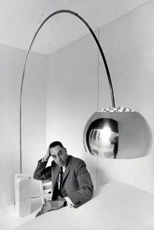 在意大利意大利设计80年代的一个特点是将产品的形态和功能结合以后