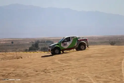初生牛犊响彻2014阿拉善英雄会--t3挑战赛季军得主--龙鸟车会全纪录