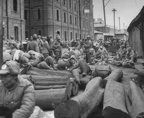 美国记者拍摄的徐蚌会战(淮海战役)时的国军② - 海阔山遥 - .