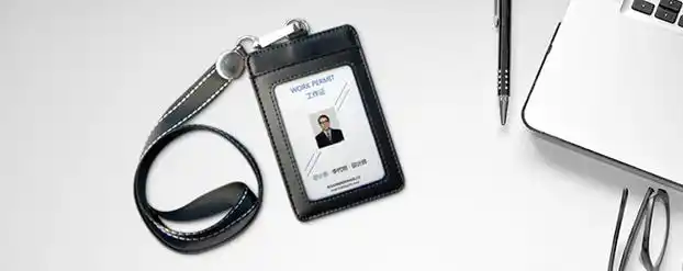 黄色工作证太活泼了