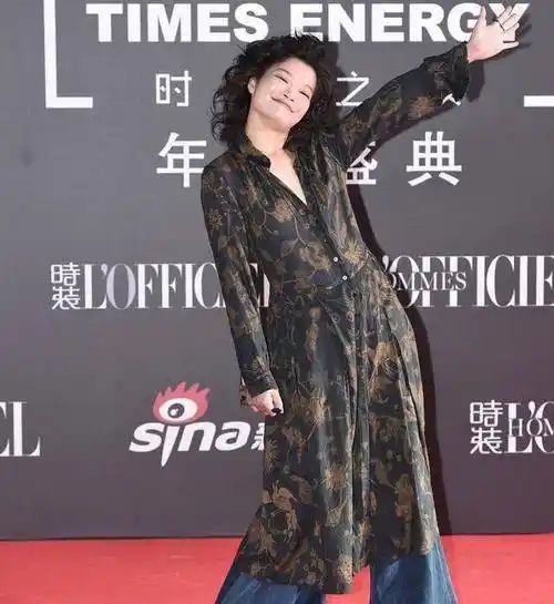 原创原创时装之夜娜扎撞脸赵丽颖宋祖儿变熟女张天爱小腹隆起