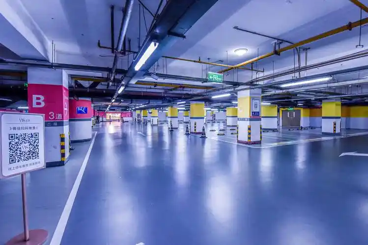 接力!武汉这么多地下停车场今晚起免费停车