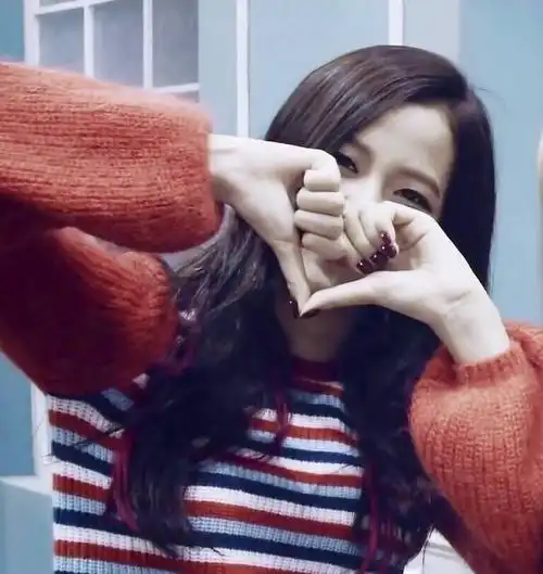 black pink粉墨 jisoo