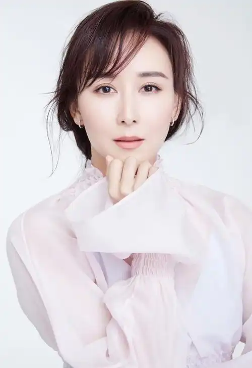 胡静嫁入马来西亚豪门丈夫为了不和她分房睡自愿摘除扁桃体