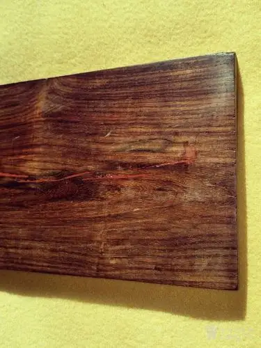 描述:此木板为正宗海南黄花梨