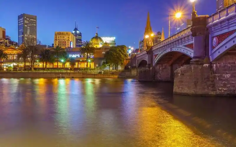 夜深人静的墨尔本夜景图,高清壁纸图片,城市夜景-回车桌面