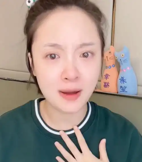 孙铱自曝结婚"吃大亏",吐槽老公长相,男方曾嘲笑她孕期胸下垂_磨合