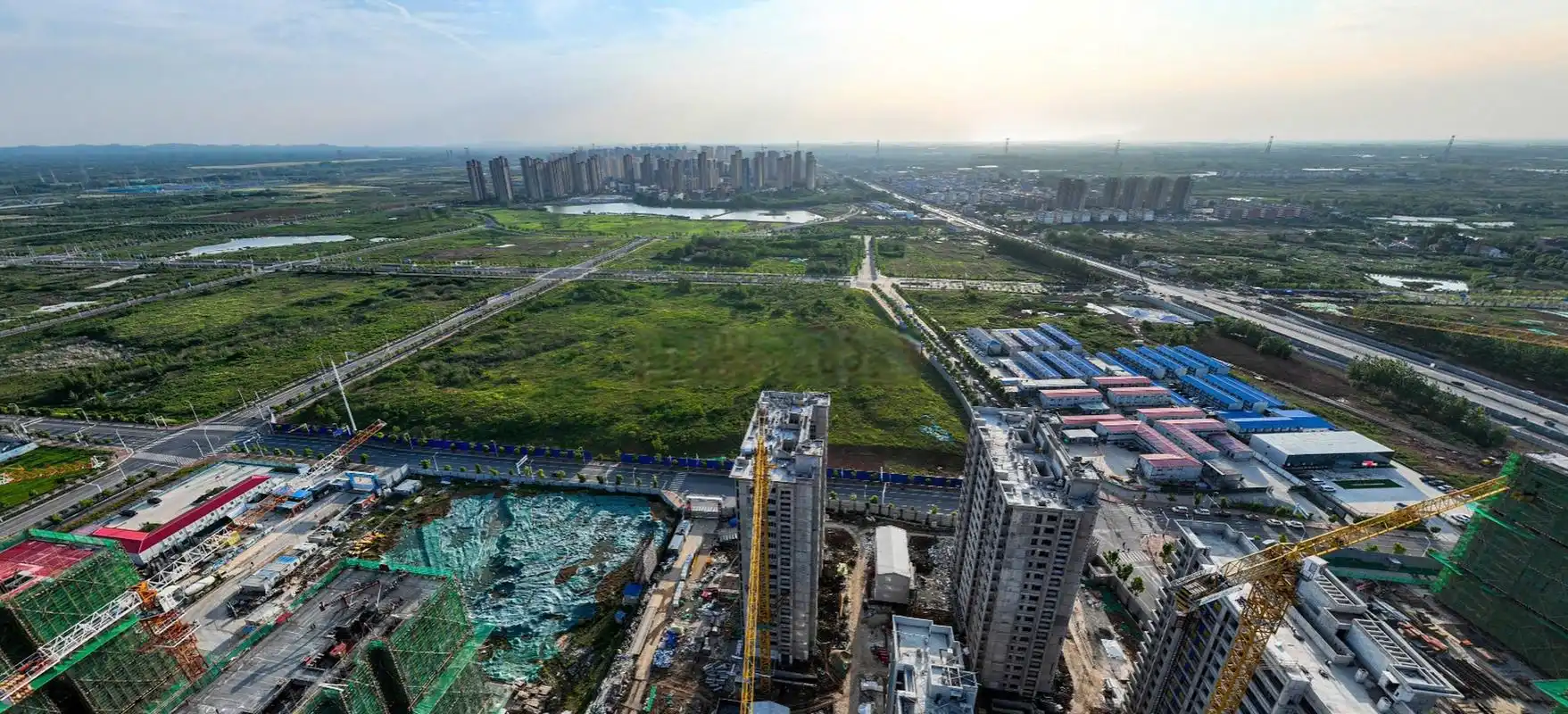 运河新城最新高清航拍全景图:,源:大山航拍探盘,5月7日拍摄的非常高清