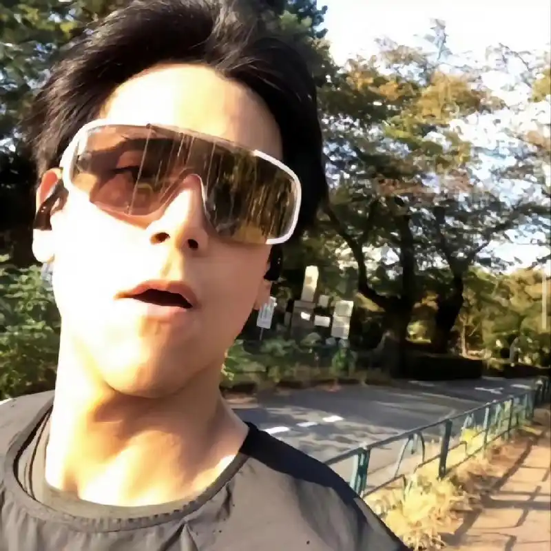 自律男神   彭于晏个性头像 "没有人可以决定你做什么,但你自己要很