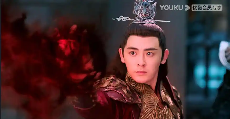 罗喉计都迅速稳定住自己,试图加强攻击.