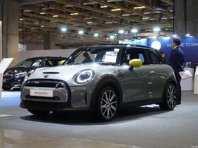 宝马集团回应电动mini将由中国生产__财经头条