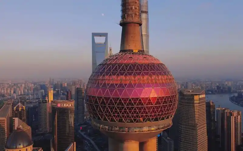 东方明珠塔黄昏