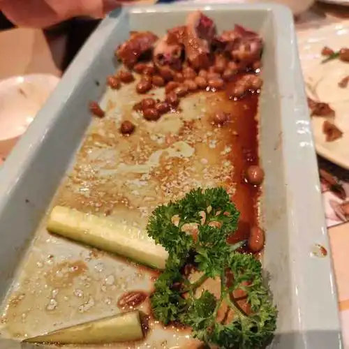 避风塘(镇江八佰伴店)-"口味不错,菜品很精致,值得去尝试.