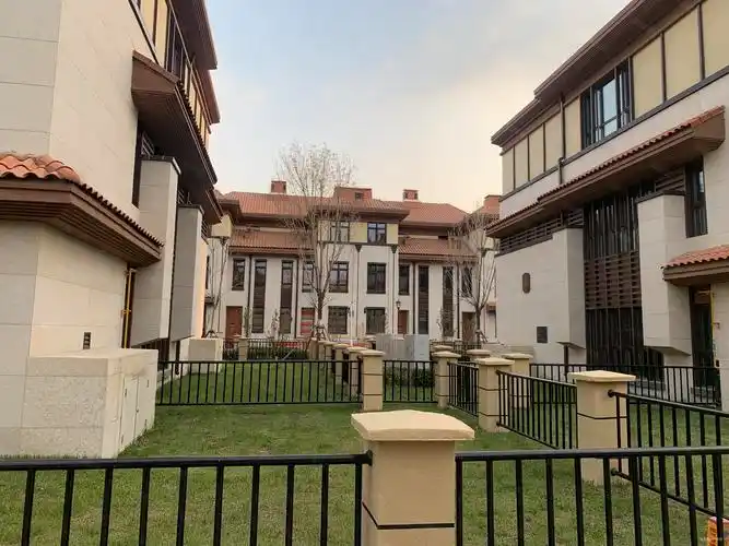 下跃,花园小院,万城聚豪(别墅)二手房,295万,6室3厅,4卫,245平米-天津