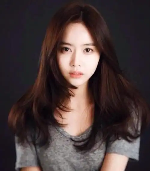 女生中长发剪直发发型无敌好看的直发发型