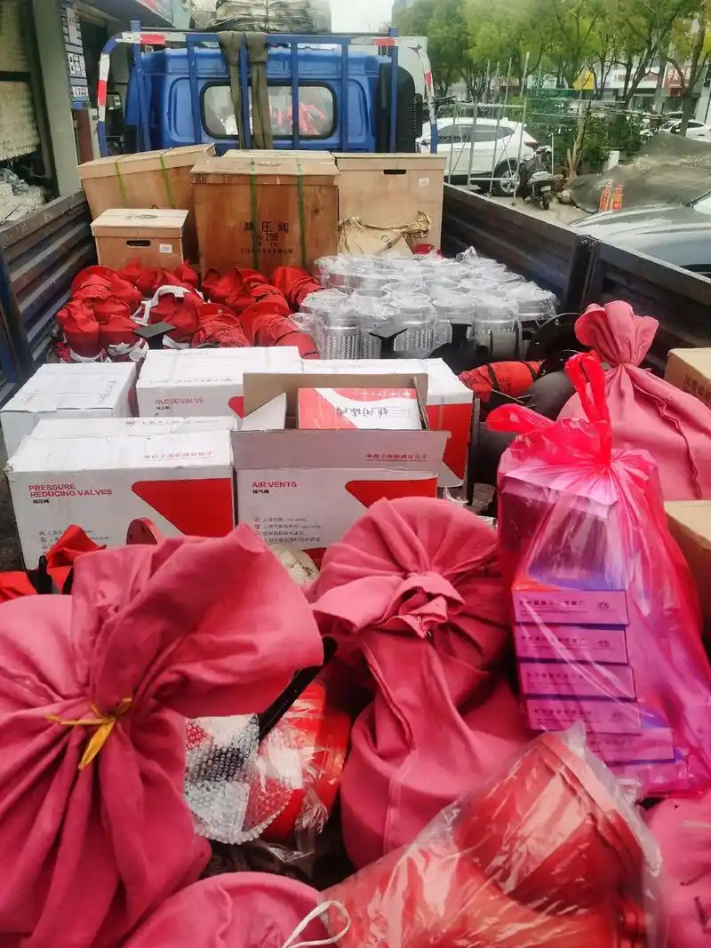 南通 #阀门 #现场实拍 #装车出货 #记录真实生活 三月 - 抖音