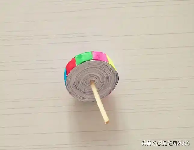 手工小制作,自己动手做一个男孩子喜欢的小陀螺