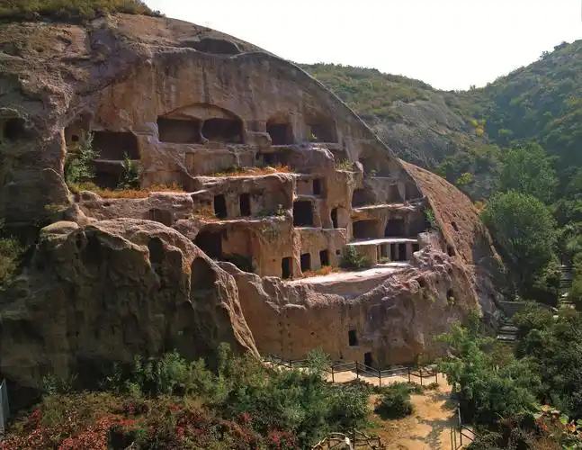 北京古崖居风景区和上和衷清真寺哪个更好玩