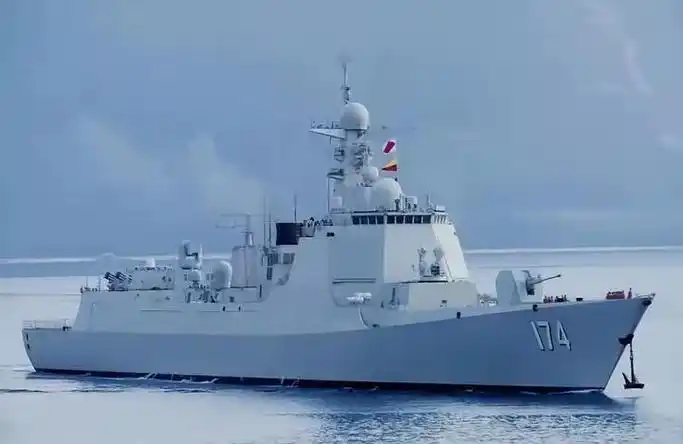 驻马店舰震撼入列!砷化镓雷达泄露绝密杀招,海军布局惊变