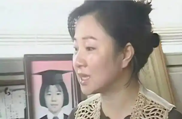 然而,白冰冰当年乃是一颗璀璨明星,公众眼中的焦点人物,备受各大媒体