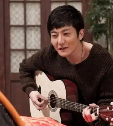 郭京飞:陆毅连襟,与鲍蕾妹一月闪婚,16年相伴生一子,幸福美满