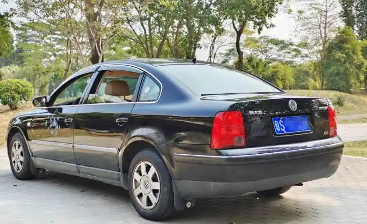 大众 帕萨特 2003款 1.8t 手自一体 豪华增值版