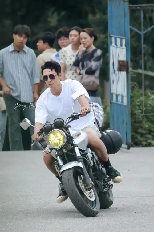 黄景瑜烟花少年##黄景瑜张小满