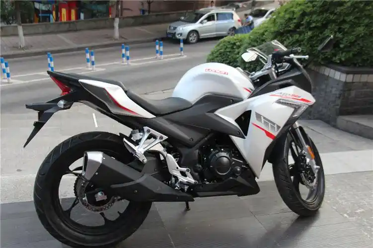 隆鑫gp250_隆鑫摩托车报价_参数_图片_资讯_摩信网