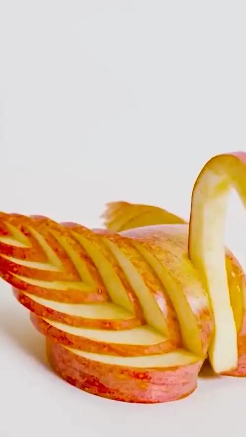 这样简单的苹果摆盘,看起来更有食欲!