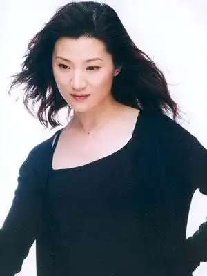 天视主持人:侯力