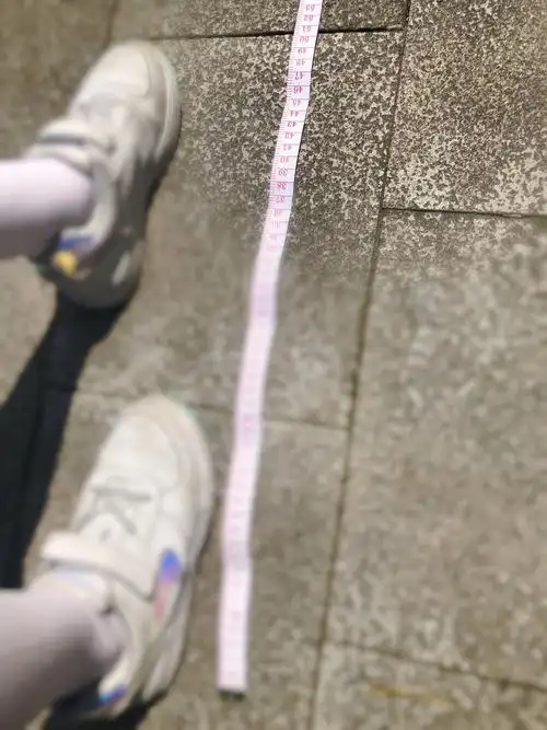 用我的小脚丈量一千米的距离