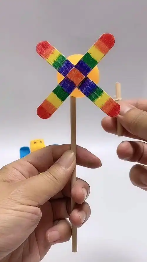 废物利用#乒乓球和雪糕棒做的彩虹风车