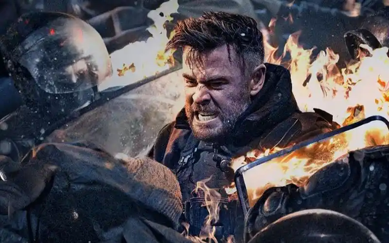 人间战神,锤哥动作爽片《惊天营救2》正式预告丨6月16上线netflix