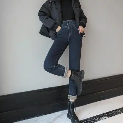 纳兰嘉措2020冬季新款显瘦萝卜裤加绒牛仔裤女宽松三排扣黑灰