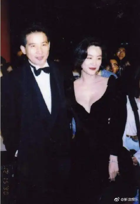 周润发片场头部意外受伤,去年坠马的刘德华感觉一下子