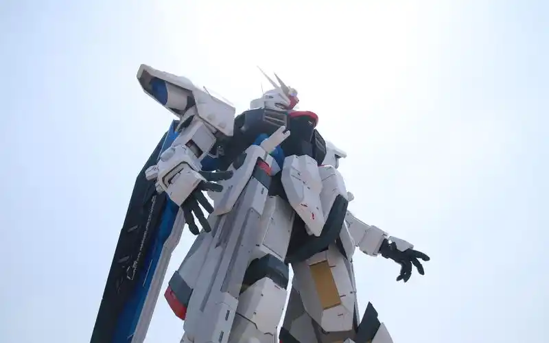 上海金桥实物大自由高达航拍