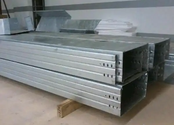 南方桥架母线槽(图),求购玻璃钢桥架,萍乡玻璃钢桥架