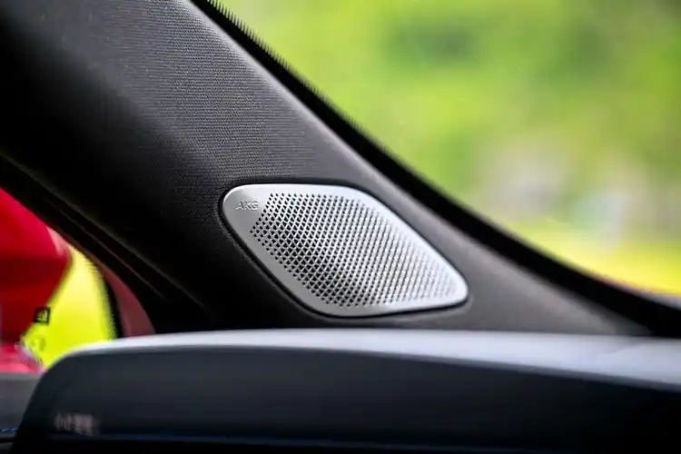 势如破竹!革面换新后,20多万元起售的凯迪拉克全新xt4能否大卖?